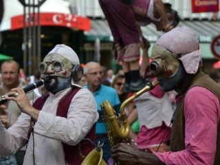 Near Agen this August? Visit Le Grand Pruneau Show