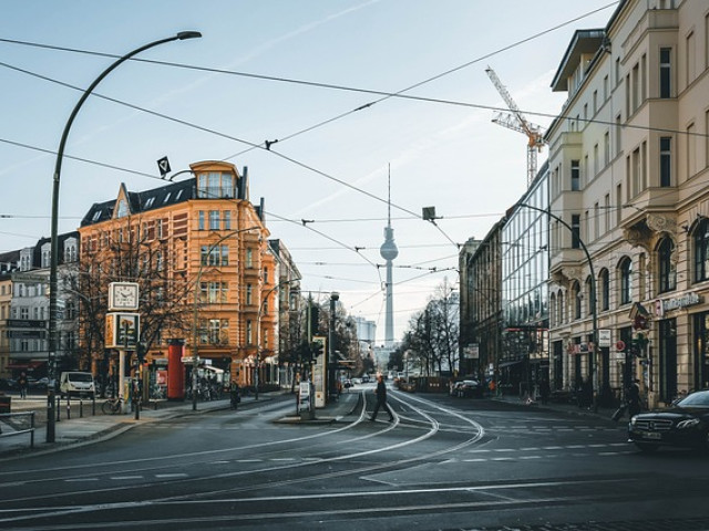 travel from london to berlin by train